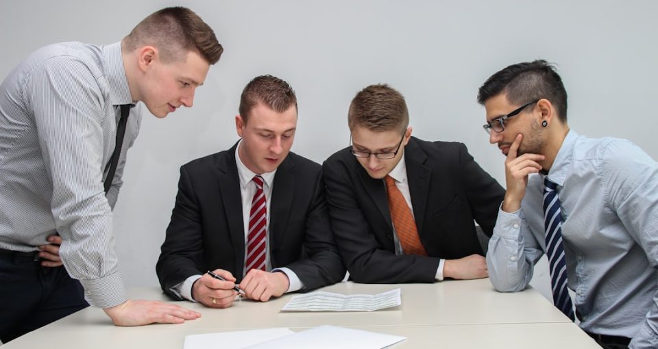 essential-dos-and-don-ts-for-choosing-the-right-startup-advisors