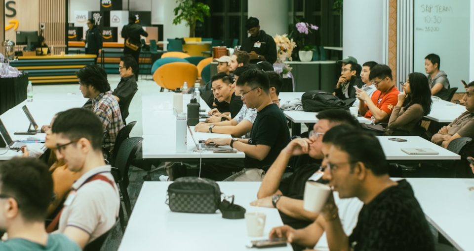 participants-at-startup-accelerator-workshops-by-nextidal